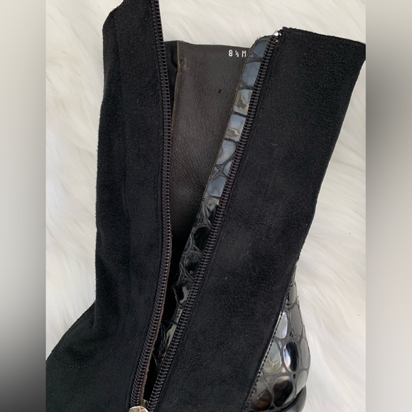Donald J. Pliner Black Suede Heeled Boots Inside Zipper Size 8 1/2 M Women - Picture 8 of 13